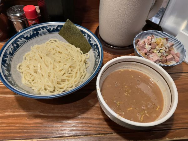 「つけ麺とチャーシュー丼」@らーめん木尾田の写真