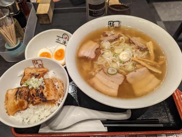 「ラーメン・ご飯セット」@喜多方ラーメン 坂内 武蔵小山店の写真