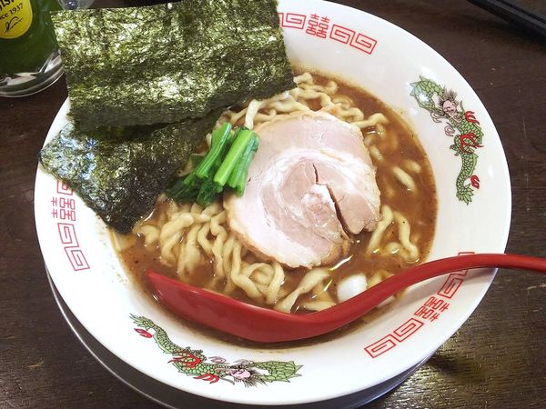 「年越し魚豚そば」@立ち呑み居酒屋 金町製麺の写真