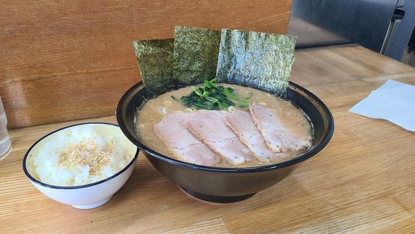 「中チャーシュー麺」@八家本陣の写真