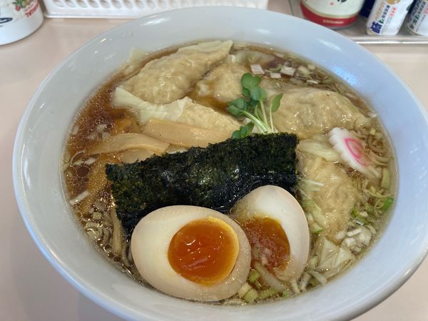 「ワンタンメン・味玉」@麺処 大木の写真