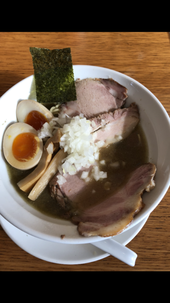 「煮干しそば(並・麺150g)790円➕味付玉子110円」@煮干そば とみ田の写真