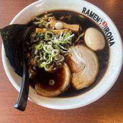 富山ブラック醤油ラーメン