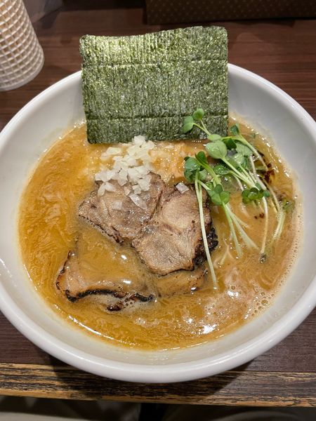 「濃厚中華そば　850円」@自家製麺 まかないへきるの写真