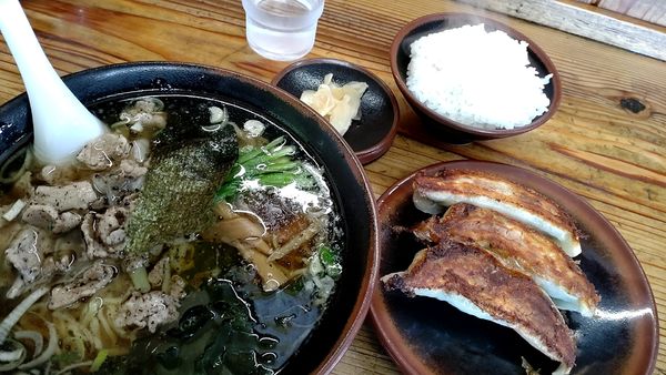 「Ａセット（ラーメンを特製十八番に変更）」@荻窪手もみラーメン 十八番の写真