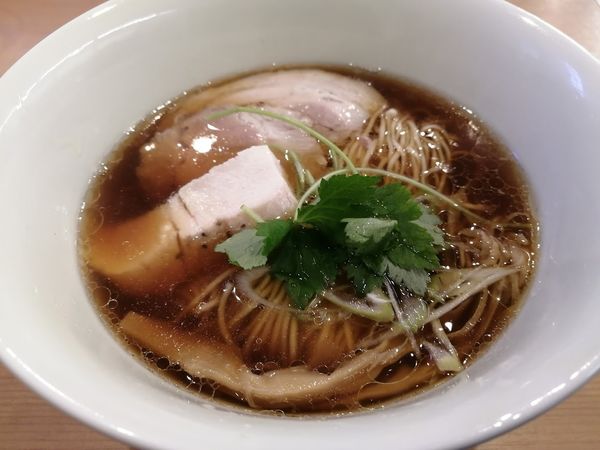 「醤油らぁ麺(850)」@麺や 一峯の写真