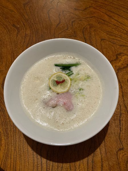 「鶏白湯そば」@御忍び麺処 nakamuLab.の写真