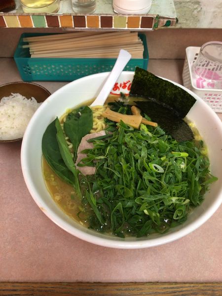 「青ネギラーメン(大盛り)」@横浜ラーメン あばん 上尾西口駅前店の写真