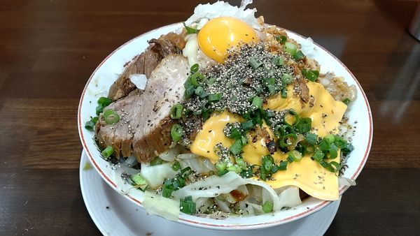 「【限定】ブタボナ～ラ900円+豚1枚100円」@らーめん漢道の写真