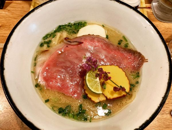 「飛騨牛らーめん3500円」@海老丸らーめんの写真