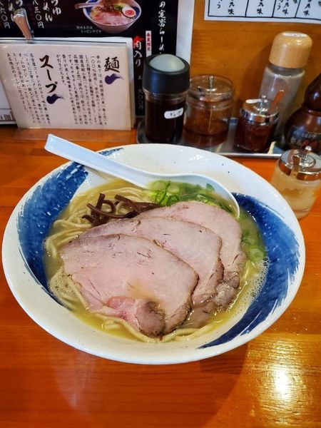 「鶏パイタンらーめん塩え850」@らーめん幸の鳥の写真