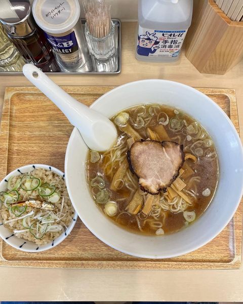 「ラーメン、煮干しメシ」@大勝 松戸店の写真