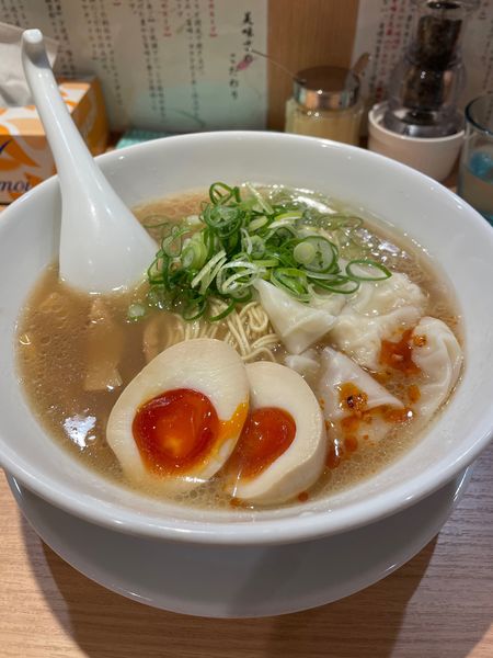 「海老ワンタン麺」@中華そば 天内の写真