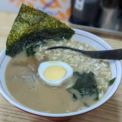 醤油ラーメン（700円）