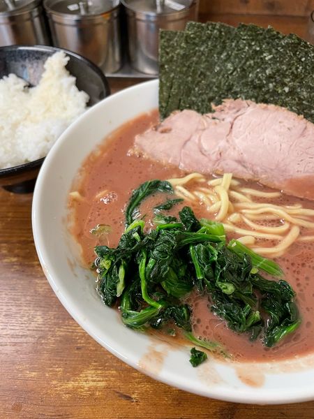 「ラーメン 並 ライス」@横浜家系らーめん 武道家 吉祥寺店の写真