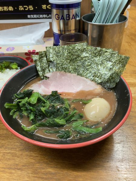 「のり•ほうれん草ラーメン+味玉+ライス　1080円」@麺家 紫極の写真