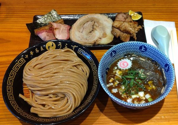「つけめん(並) 1200円＋桃源全種 900円」@中華蕎麦うゑずの写真