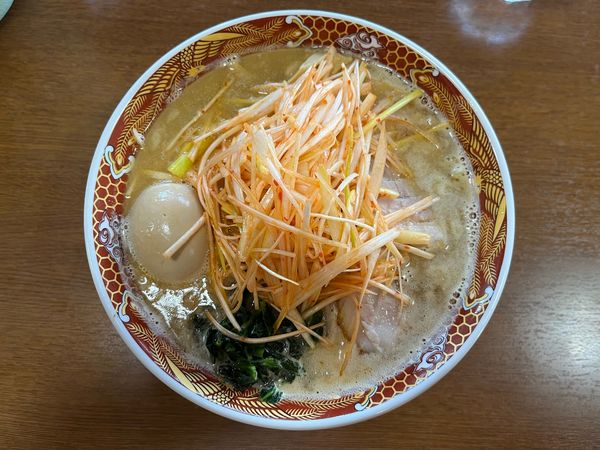 「背脂醤油ネギラーメン（辛）＋味玉」@自家製手もみ麺 ラーメン赤松の写真