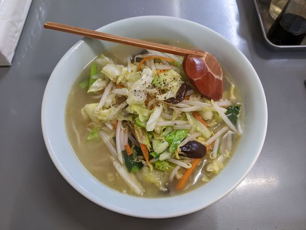 「タンメン＋麺大盛り：500円＋50円」@元祖札幌やの写真