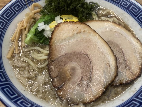 「烏賊背脂煮干中華そば」@錦糸町中華そば さん式の写真