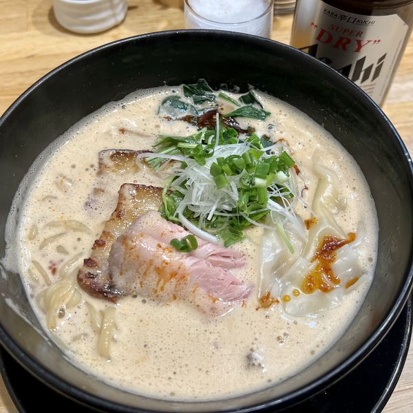 「【限定】伊勢海老ワンタン入り伊勢海老の味噌らぁめん+瓶ビール」@麺家 獅子丸の写真