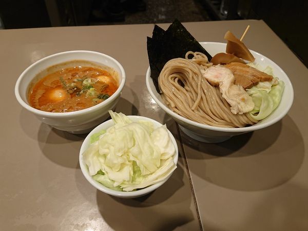 「特製海老味噌つけめん 大盛り 大盛りキャベツ」@つけ麺 五ノ神製作所の写真