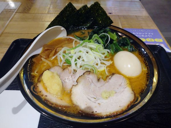 「特製濃厚味噌ラーメン（1,100円）」@濃厚味噌らーめん 玉 川崎ルフロン店の写真