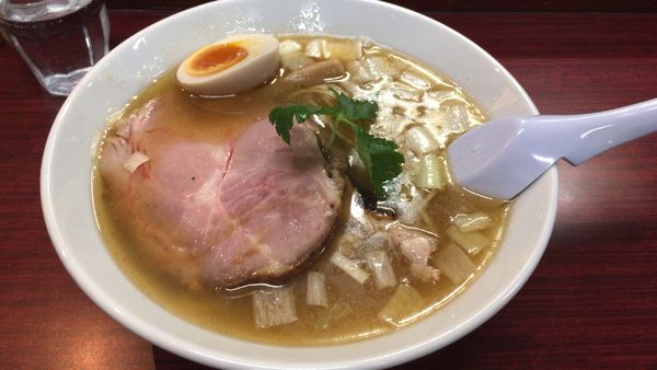 「こく塩　870円」@鶏こく中華 すず喜の写真