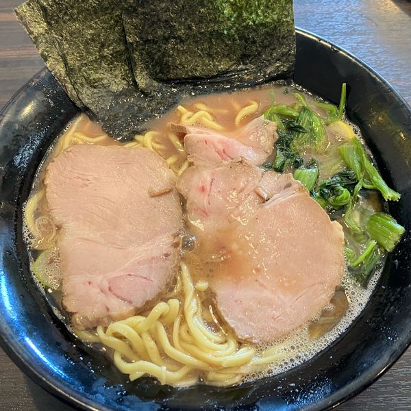 「濃厚豚骨ラーメン760円」@横浜らーめん 寿三家の写真