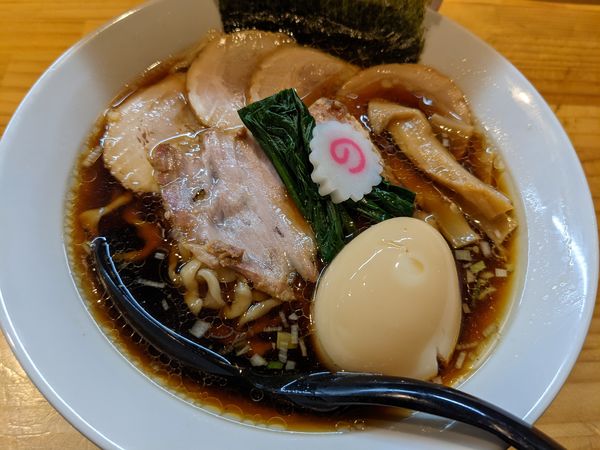 「特製中華そば(手もみ麺)」@麺道 六善の写真