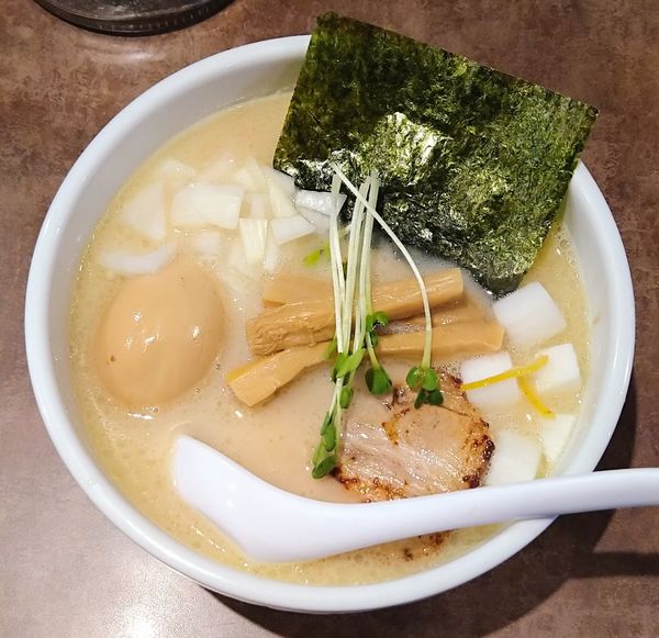 「濃厚ホタテそば＋味玉」@NOODLE VOICEの写真