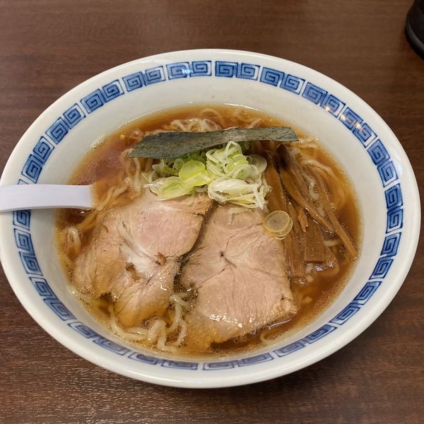 「支那そば　中（並）900円」@支那そば 泉吹の写真