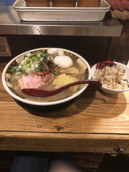 「煮干しそば」@すごい煮干ラーメン凪 新宿ゴールデン街店 本館の写真