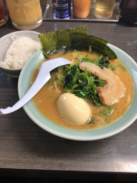 「醤油ラーメン」@横浜家系ラーメン 壱蔵家の写真