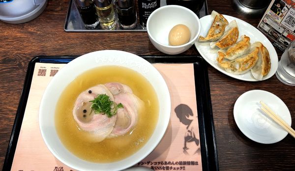 「らぁ麺飯田商店監修 シン・ゲンコツらあめん＋餃子」@らあめん花月嵐 京王八王子店の写真