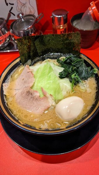 「特製ラーメン」@横浜家系ラーメン 志田家 蒲田店の写真