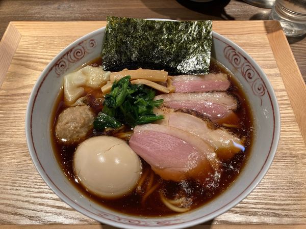 「特製鴨出中華蕎麦（醤油）」@鴨出汁中華蕎麦 麺屋yoshikiの写真