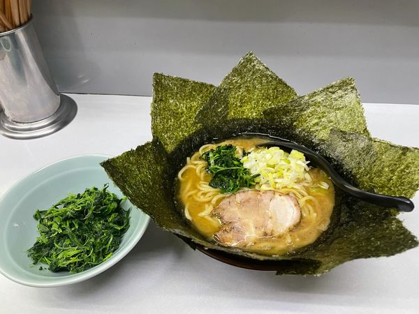 「並　ほうれん草海苔まし　柔らか目多目」@十五家の写真