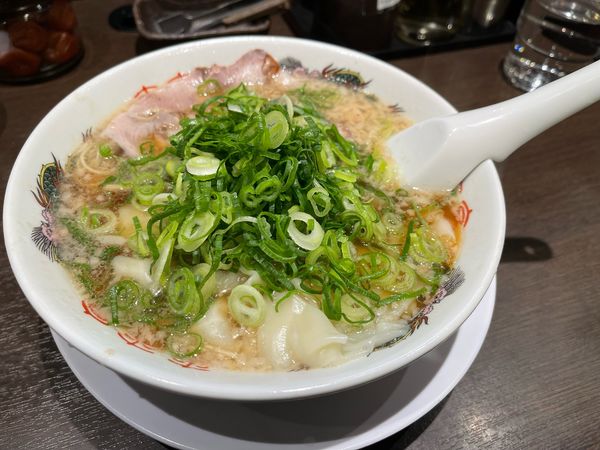 「ワンタンメン」@来来亭 吉川店の写真