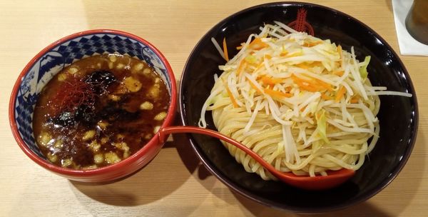 「黒味噌󠄀つけ麺　大盛り」@三田製麺所 大船店の写真
