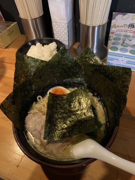 「らぁめん780円 海苔100円 ライス150円」@上尾らぁめん 本店の写真