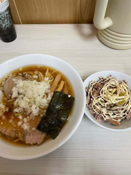 「昔ながら＋玉ねぎ＋味玉＋豚めし」@寺カフェ 中華そば水加美の写真