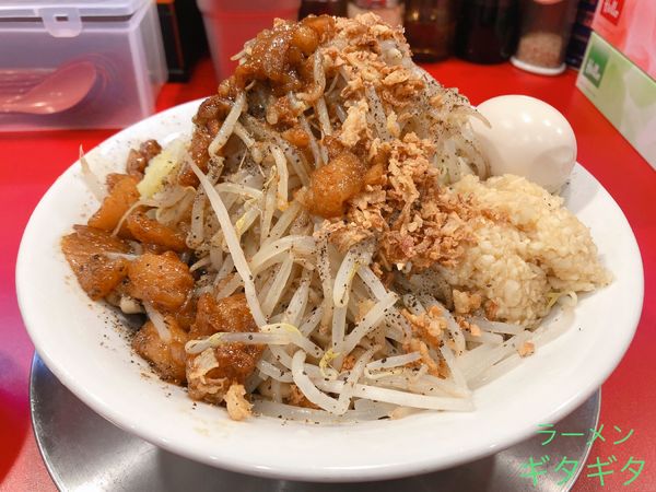 「シルナシ(中)950円、味玉(CP)」@ラーメン ギタギタの写真