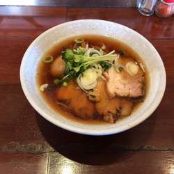 特製醤油ラーメン