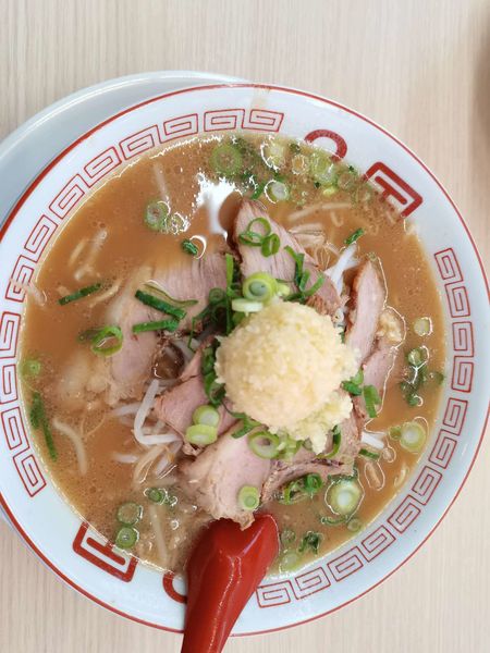 「ニンニクラーメン（840円）」@らーめん2国 加古川店の写真