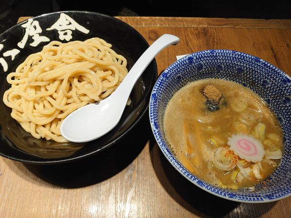「つけ麺(小盛、830円)」@六厘舎 大崎店の写真