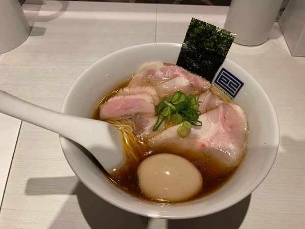「鴨×鶏特製淡麗醤油らーめん（全粒粉麺）1,200円」@淡麗拉麺 己巳の写真