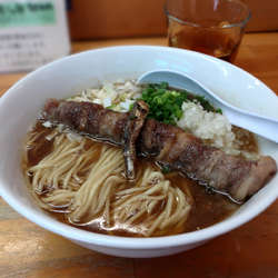 牛と煮干しの醤油そば850円