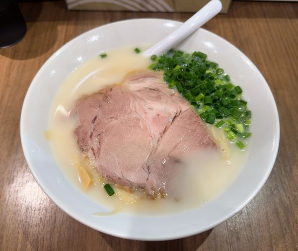 「鶏白湯 塩」@麺屋 菜々兵衛 すすきの店の写真