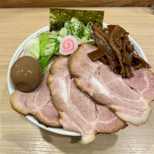 「六等星こってり　醤油classic」@麺や 六等星の写真